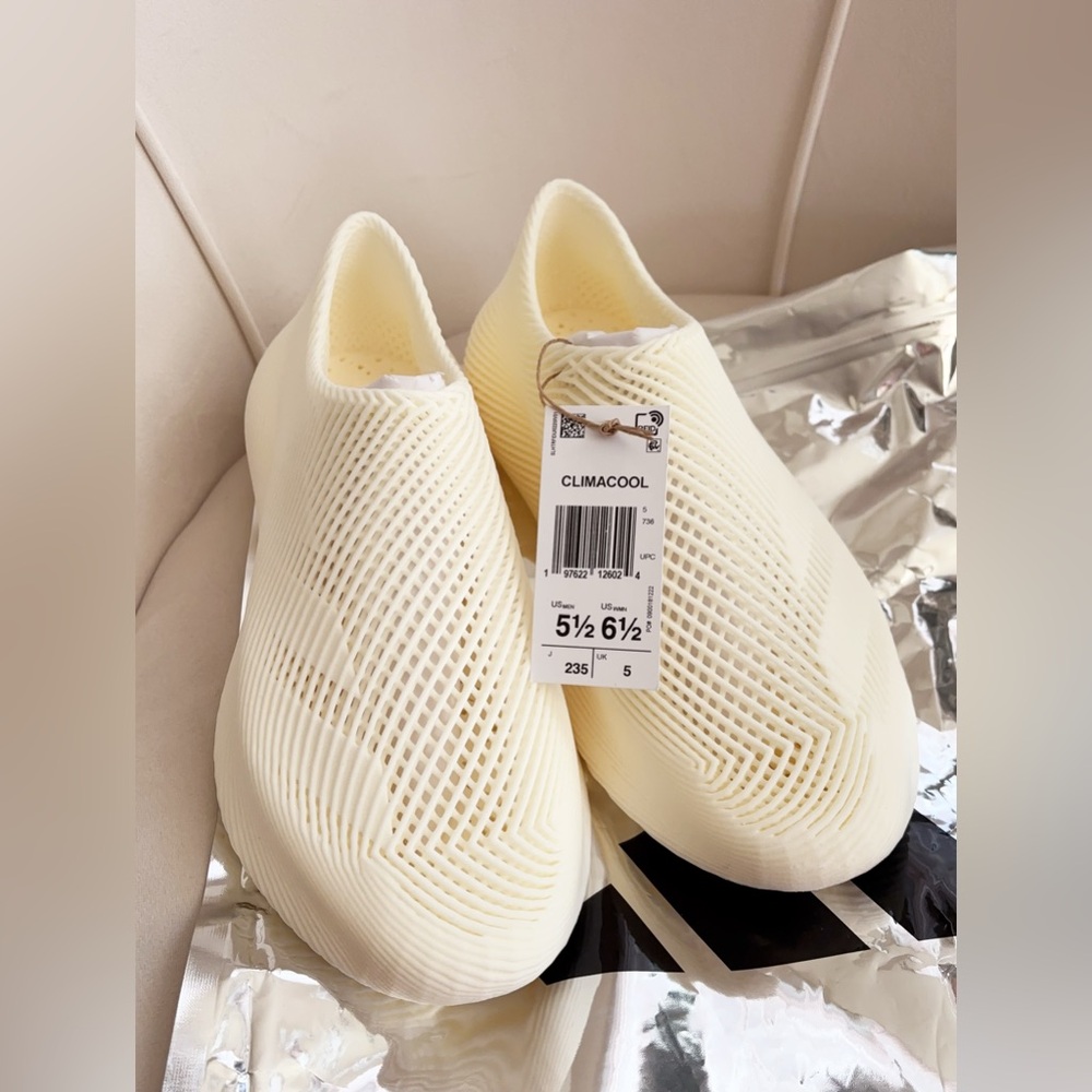 adidas Climacool Slip-On Sneakers - Cream 6.5 women / 5.5 men’s